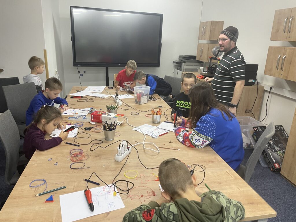 Rekonstrukce počítačových učeben v rámci projektu „Odborné učebny v CSVČ sv. Jan Boska v Havířově“